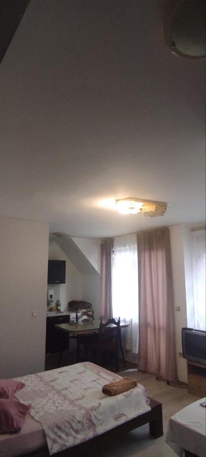 Apartment Ivaylo Варна Экстерьер фото