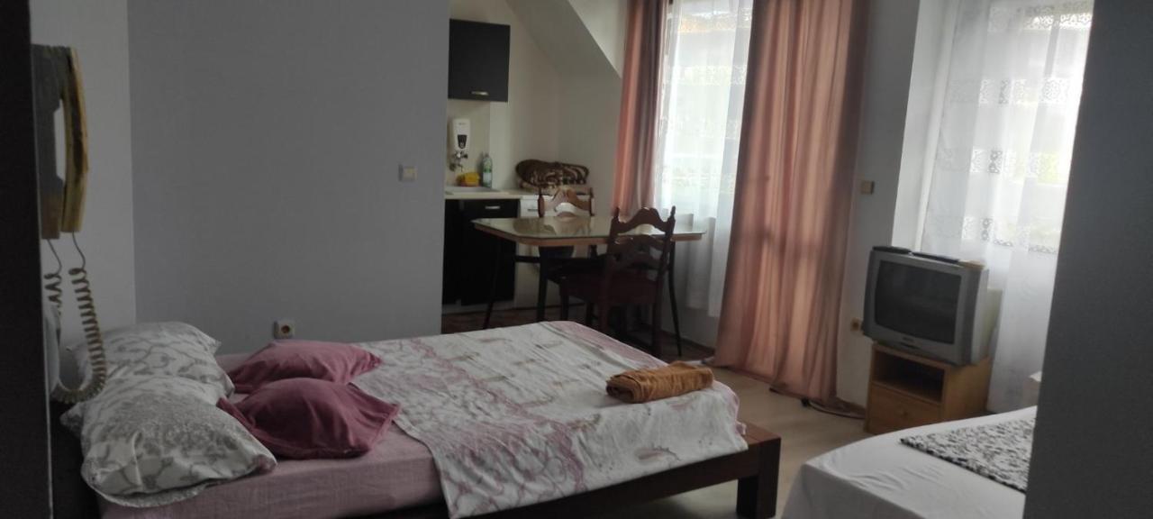 Apartment Ivaylo Варна Экстерьер фото